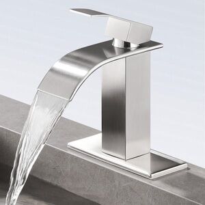 Modern Silver Bathroom Faucet